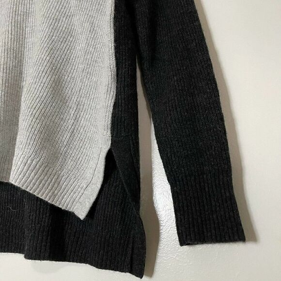 Madewell color block gray navy pullover vneck merino blend sweater size XS - Picture 4 of 6